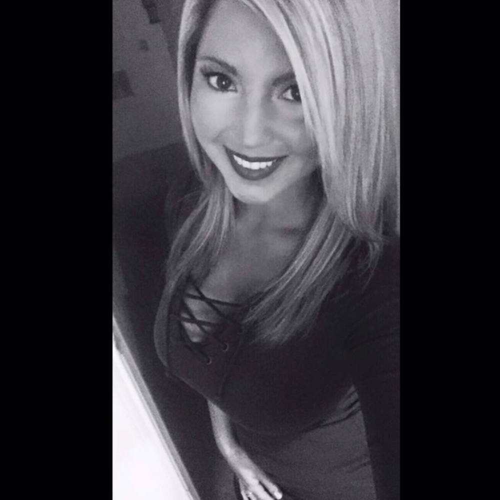 Meet your Posher, Alicia